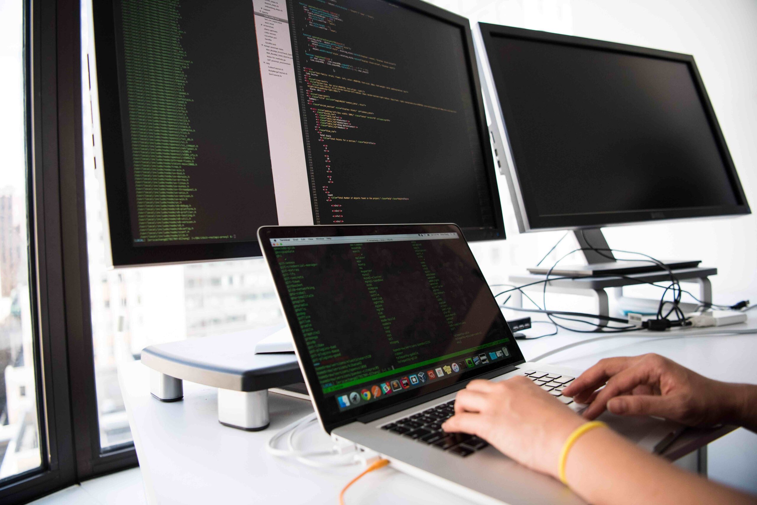 Cover for the article: Who is a 10x Developer, And What Does it Take to Be One?